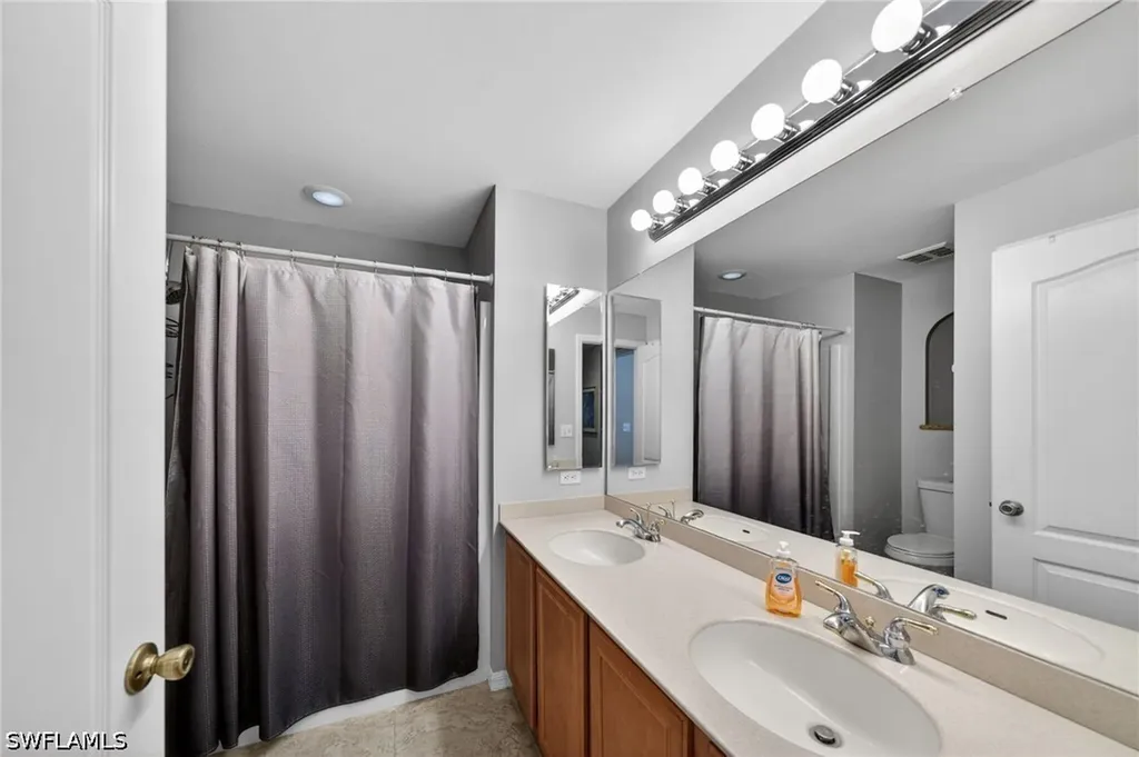 1807 NW 37th Avenue Cape Coral FL 33993