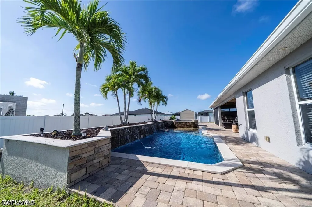 1807 NW 37th Avenue Cape Coral FL 33993