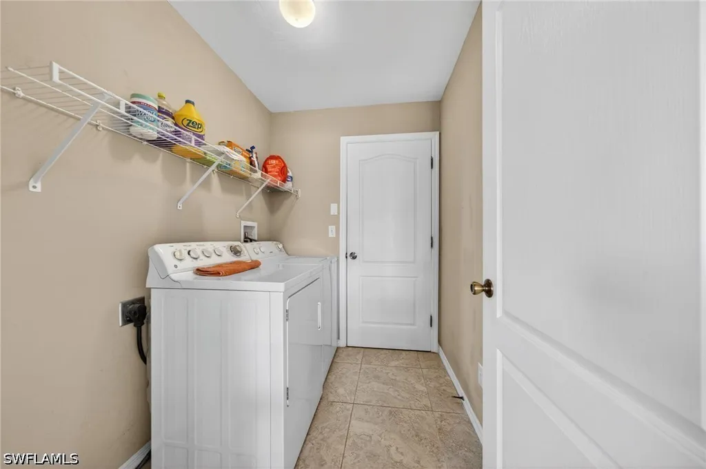 1807 NW 37th Avenue Cape Coral FL 33993