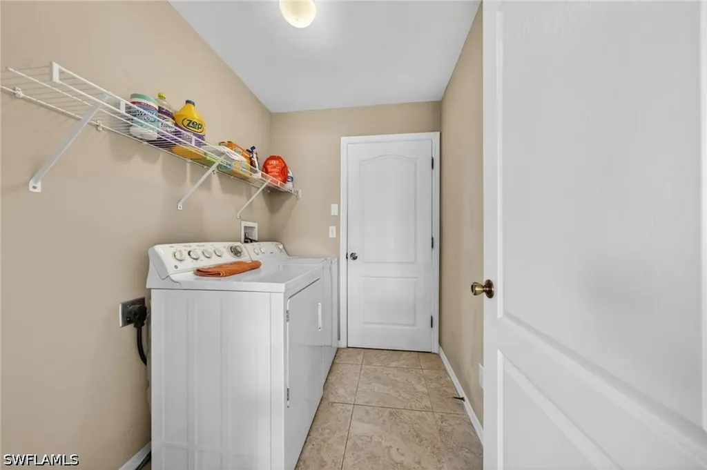 1807 NW 37th Avenue Cape Coral FL 33993