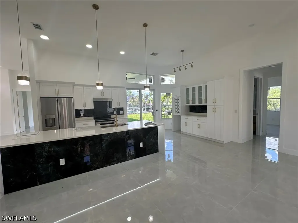 2220 SE 18th Avenue Cape Coral FL 33990
