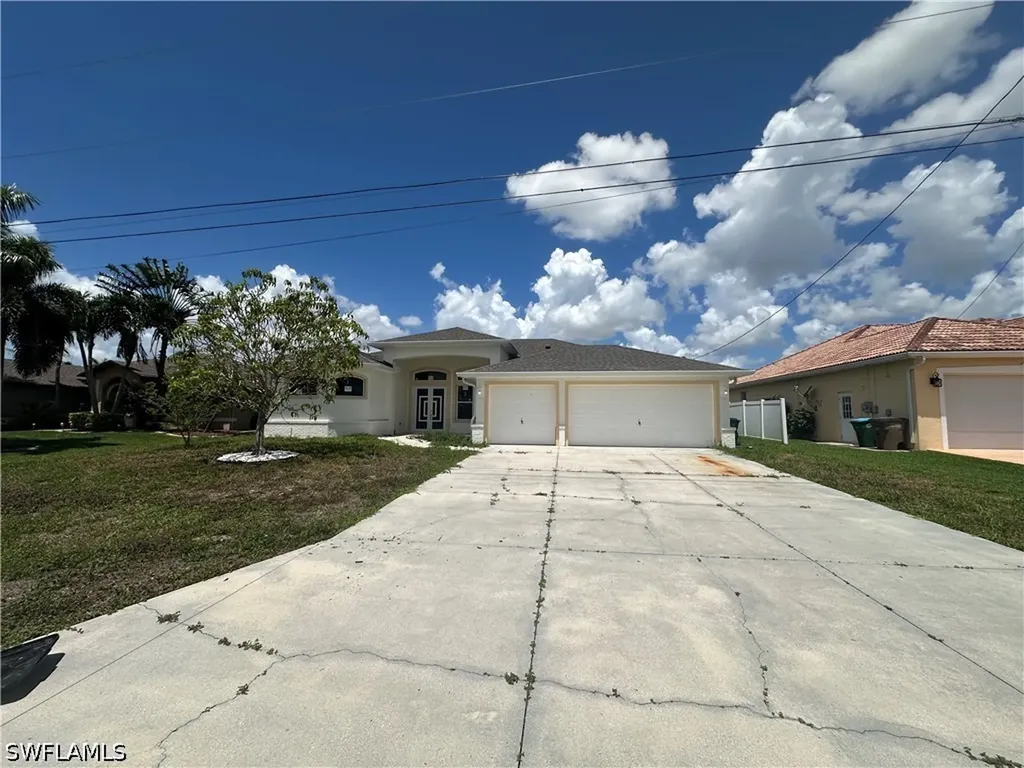 2220 SE 18th Avenue Cape Coral FL 33990