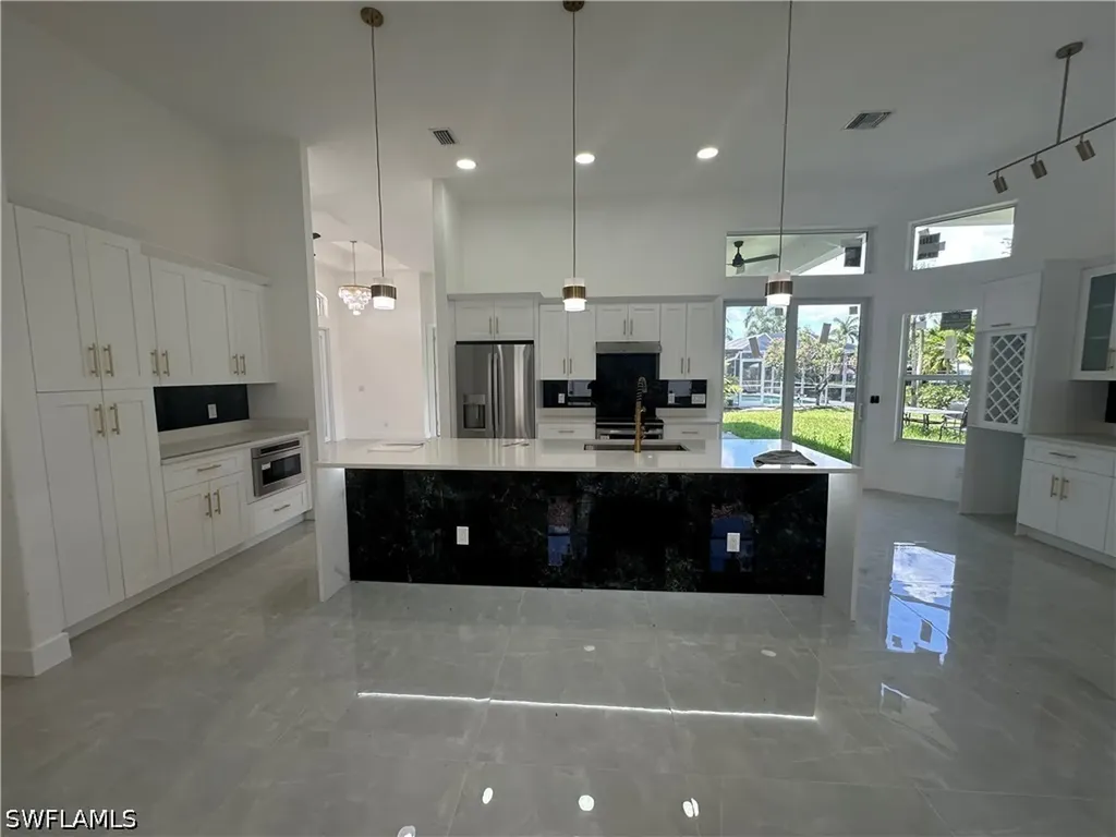 2220 SE 18th Avenue Cape Coral FL 33990