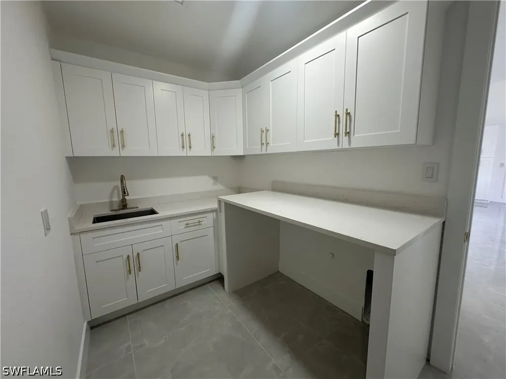 2220 SE 18th Avenue Cape Coral FL 33990