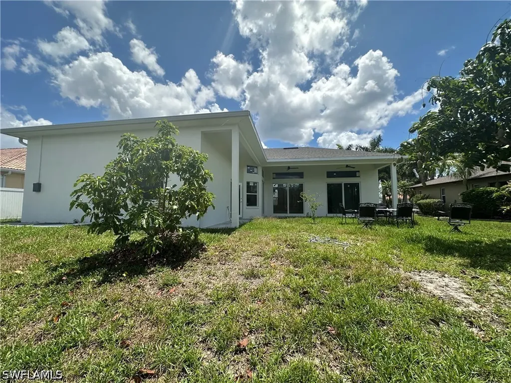 2220 SE 18th Avenue Cape Coral FL 33990