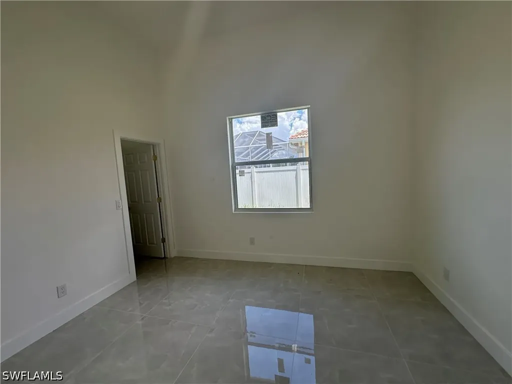 2220 SE 18th Avenue Cape Coral FL 33990