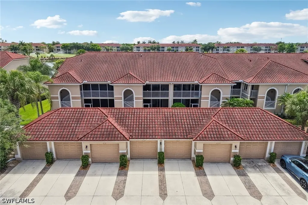 Naples FL, 2810 Cypress Trace Circle, Unit 2112