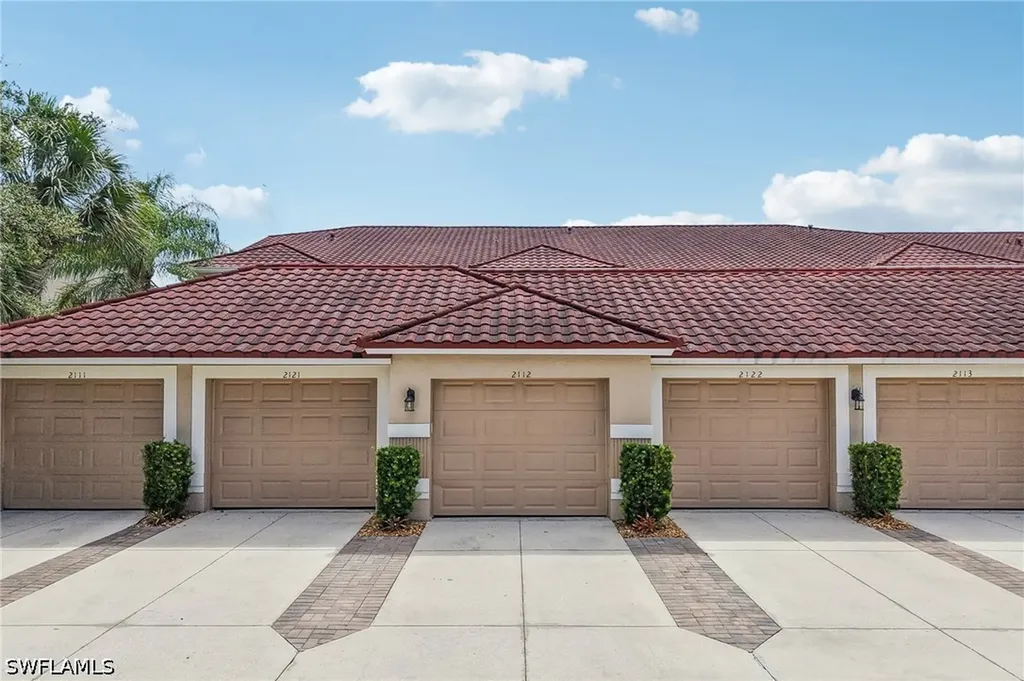 2810 Cypress Trace Circle Naples FL 34119