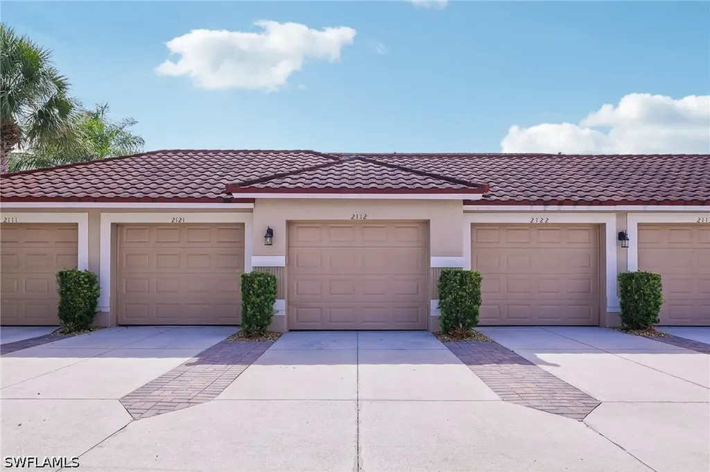 2810 Cypress Trace Circle Naples FL 34119