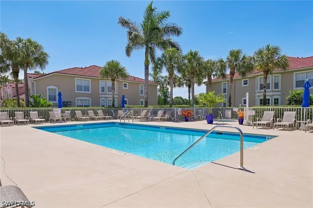 2810 Cypress Trace Circle Naples FL 34119