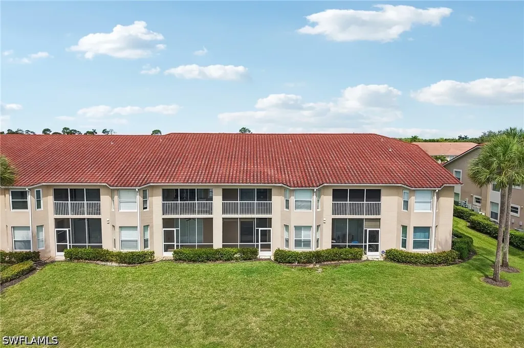 2810 Cypress Trace Circle Naples FL 34119