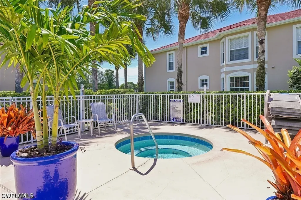 2810 Cypress Trace Circle Naples FL 34119