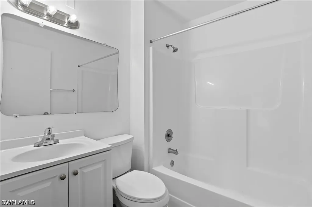 5361 Treetops Drive Naples FL 34113