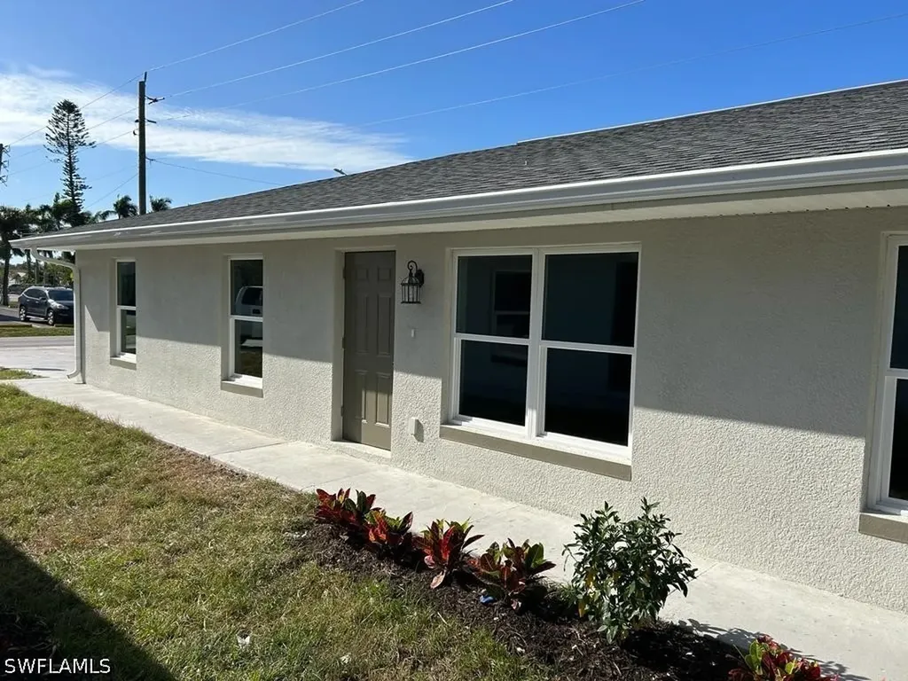 2987 Thomas Street Fort Myers FL 33916
