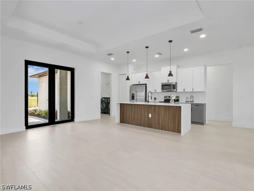 1505 NW 17th Street Cape Coral FL 33993