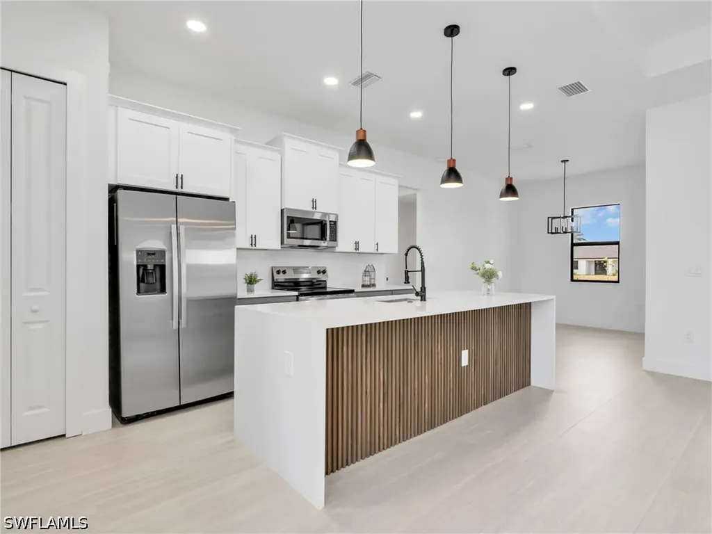 1505 NW 17th Street Cape Coral FL 33993