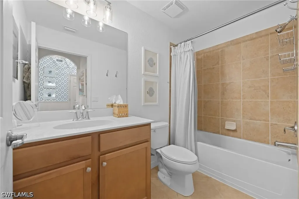 9715 Acqua Court Naples FL 34113