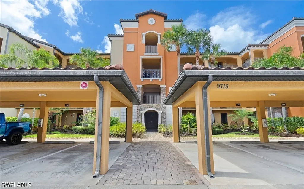 9715 Acqua Court Naples FL 34113
