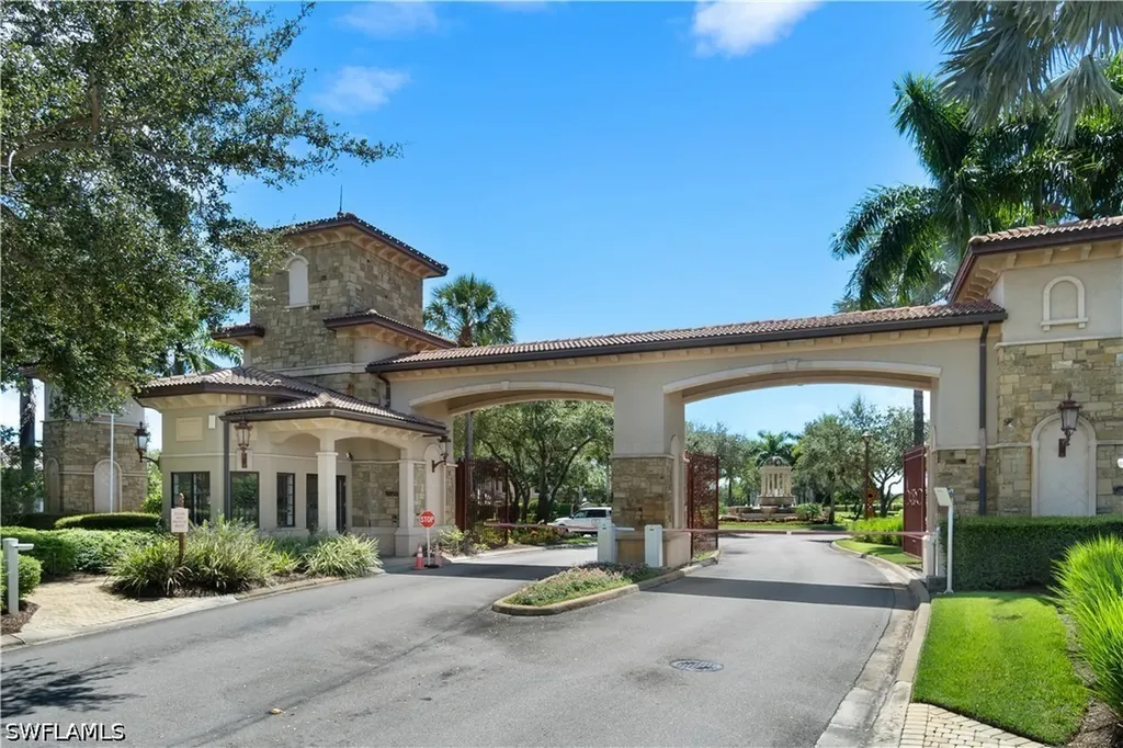 9715 Acqua Court Naples FL 34113