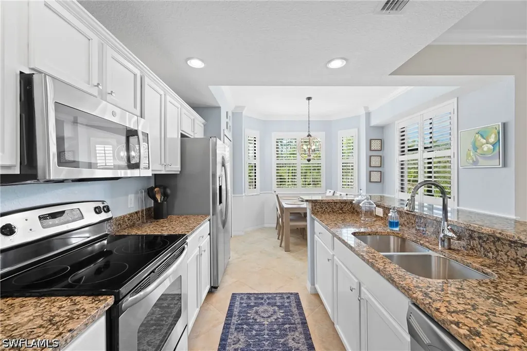 9715 Acqua Court Naples FL 34113