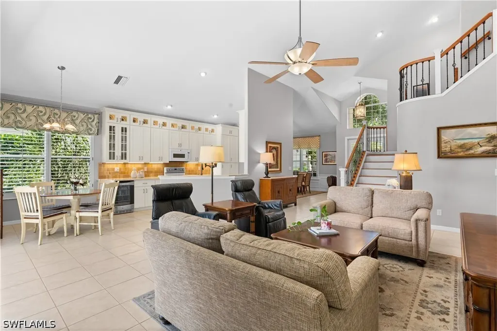 2024 Timarron Way Naples FL 34109