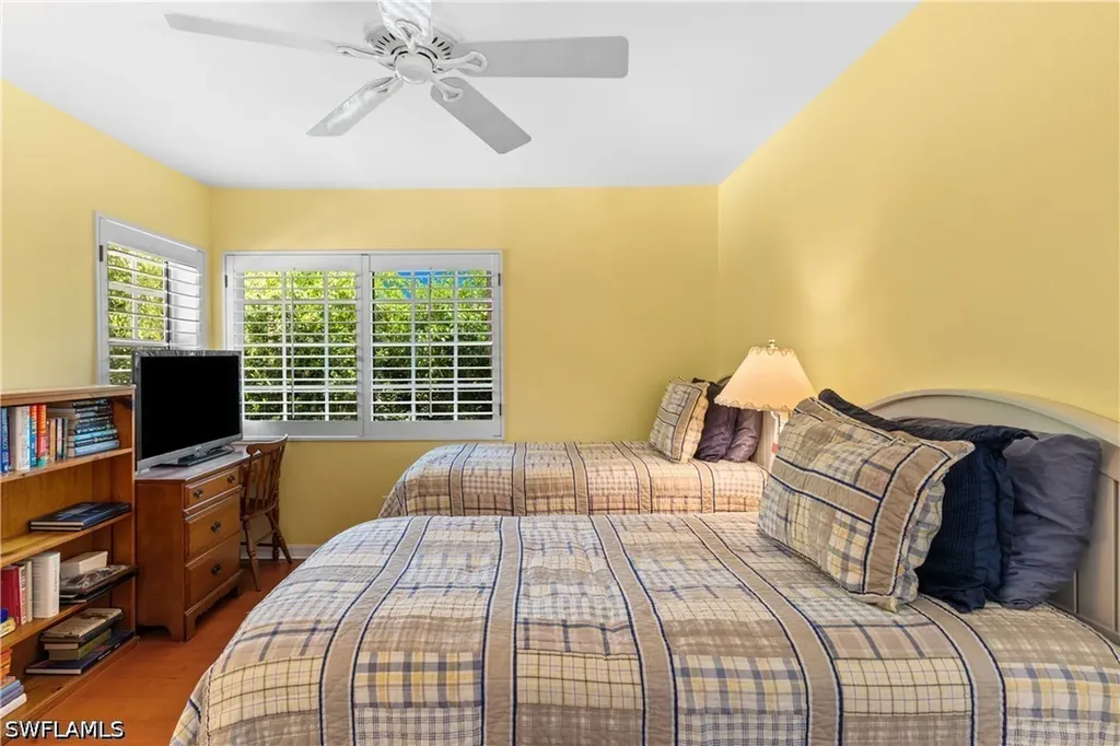 2024 Timarron Way Naples FL 34109