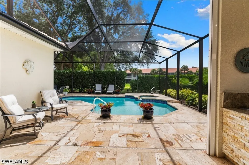 2024 Timarron Way Naples FL 34109