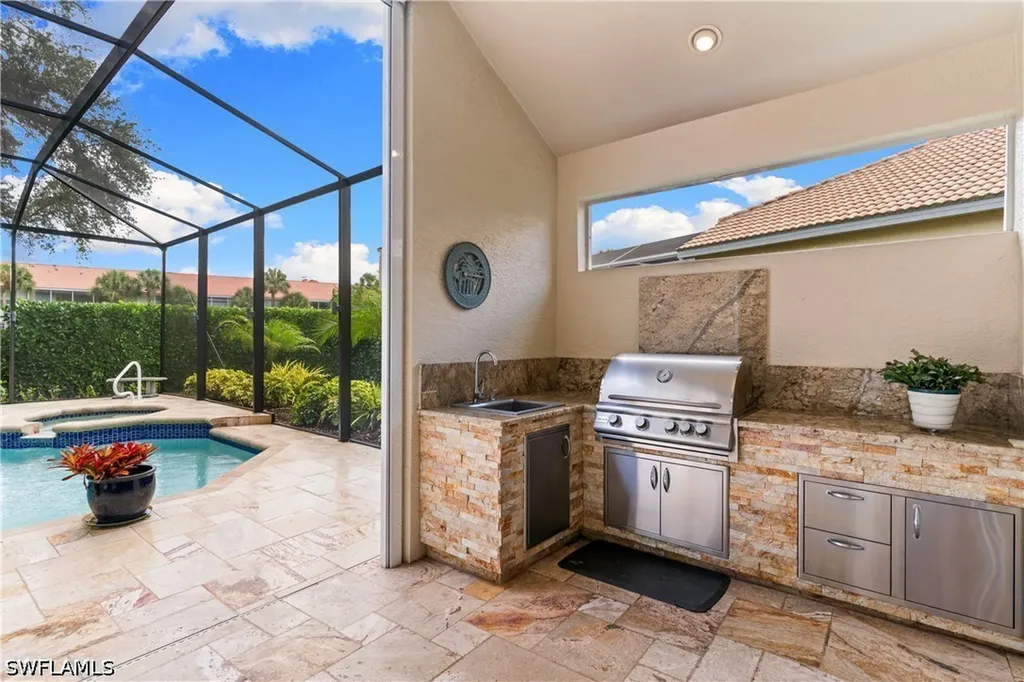 2024 Timarron Way Naples FL 34109