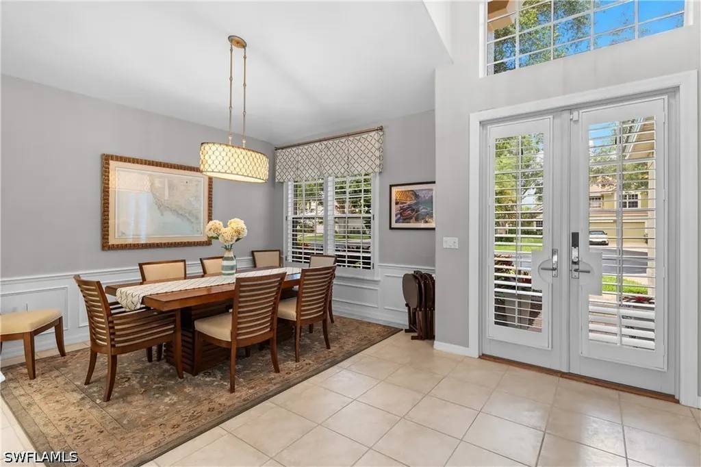 2024 Timarron Way Naples FL 34109