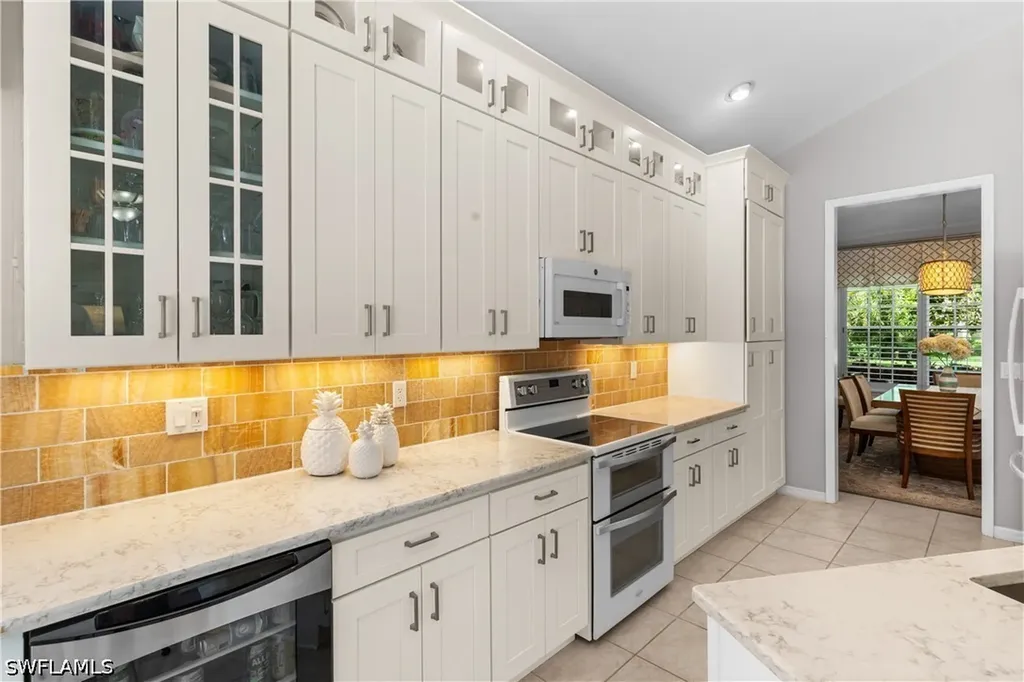2024 Timarron Way Naples FL 34109