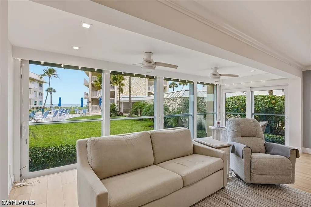 2875 Gulf Shore Boulevard N Naples FL 34103