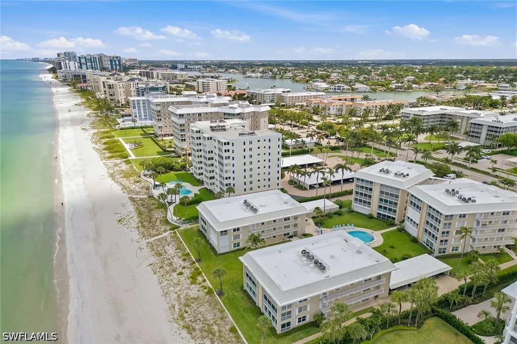 2875 Gulf Shore Boulevard N Naples FL 34103