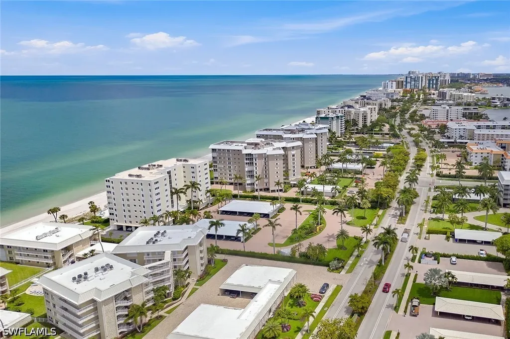 2875 Gulf Shore Boulevard N Naples FL 34103