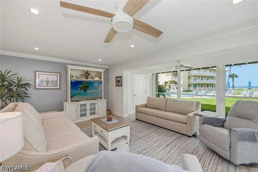 2875 Gulf Shore Boulevard N Naples FL 34103