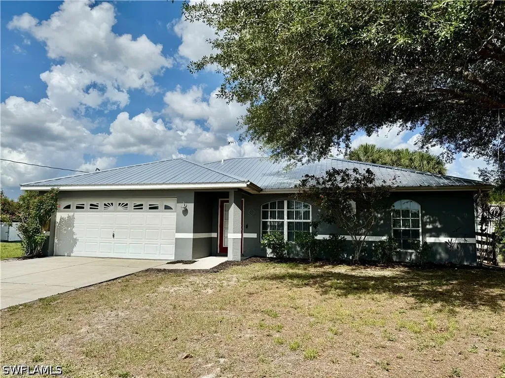 6016 Lindbrook Avenue Fort Myers FL 33905
