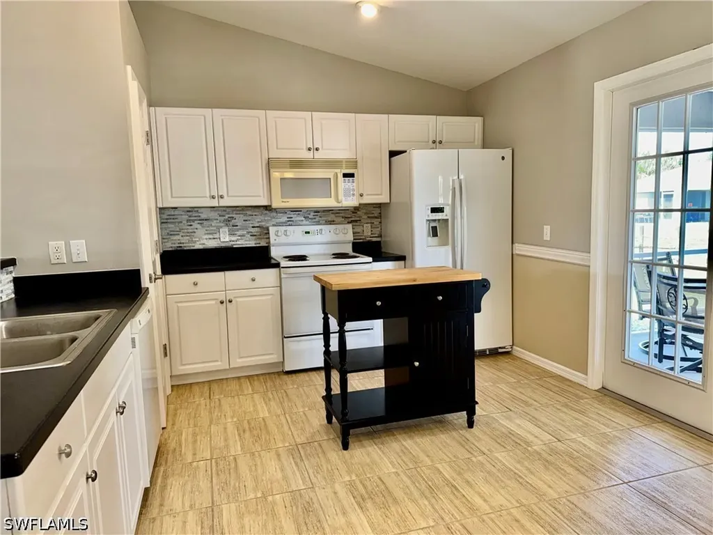 6016 Lindbrook Avenue Fort Myers FL 33905