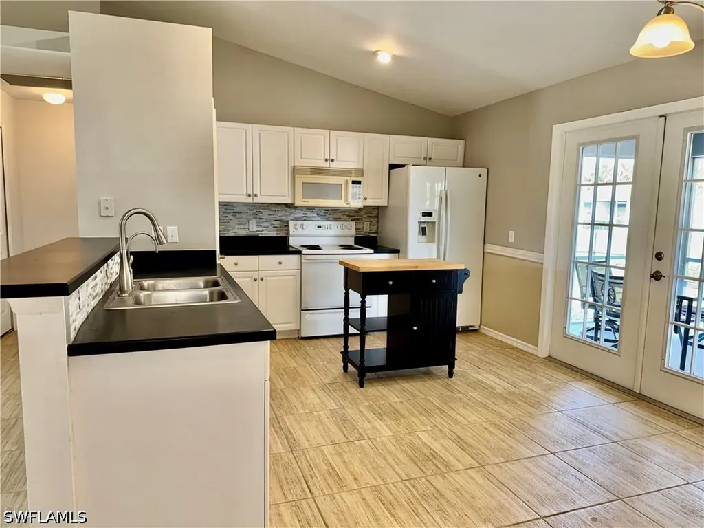 6016 Lindbrook Avenue Fort Myers FL 33905