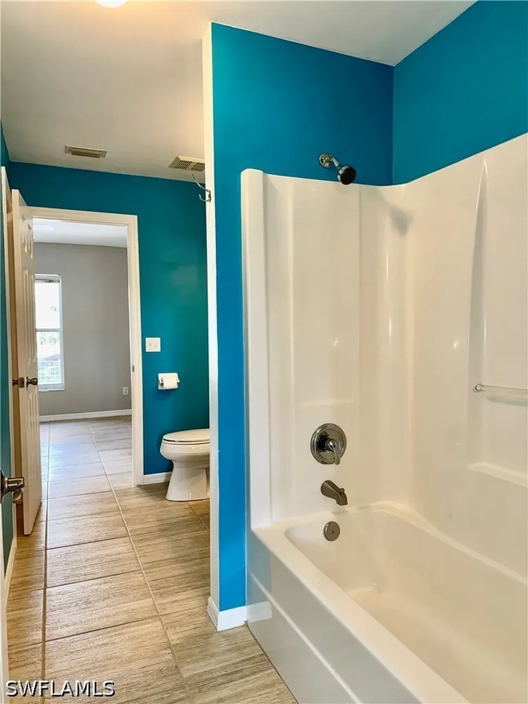 6016 Lindbrook Avenue Fort Myers FL 33905