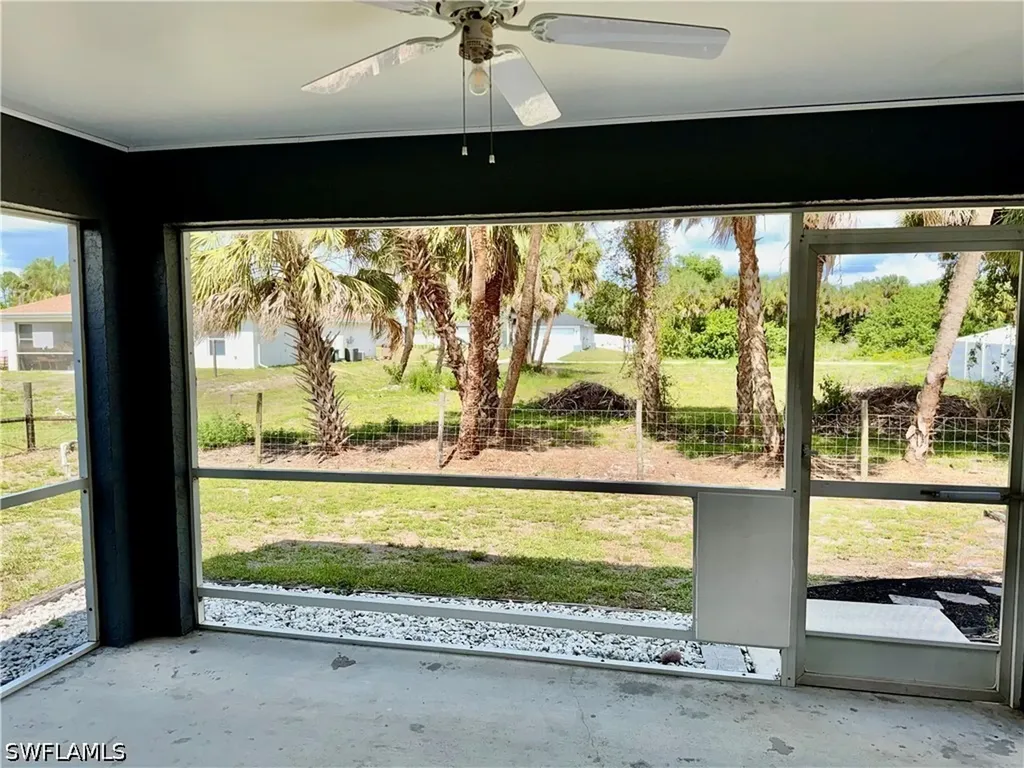 6016 Lindbrook Avenue Fort Myers FL 33905