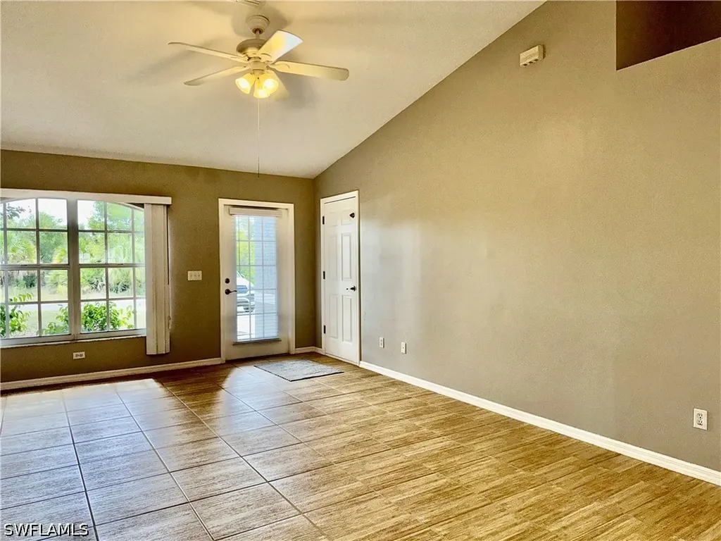 6016 Lindbrook Avenue Fort Myers FL 33905