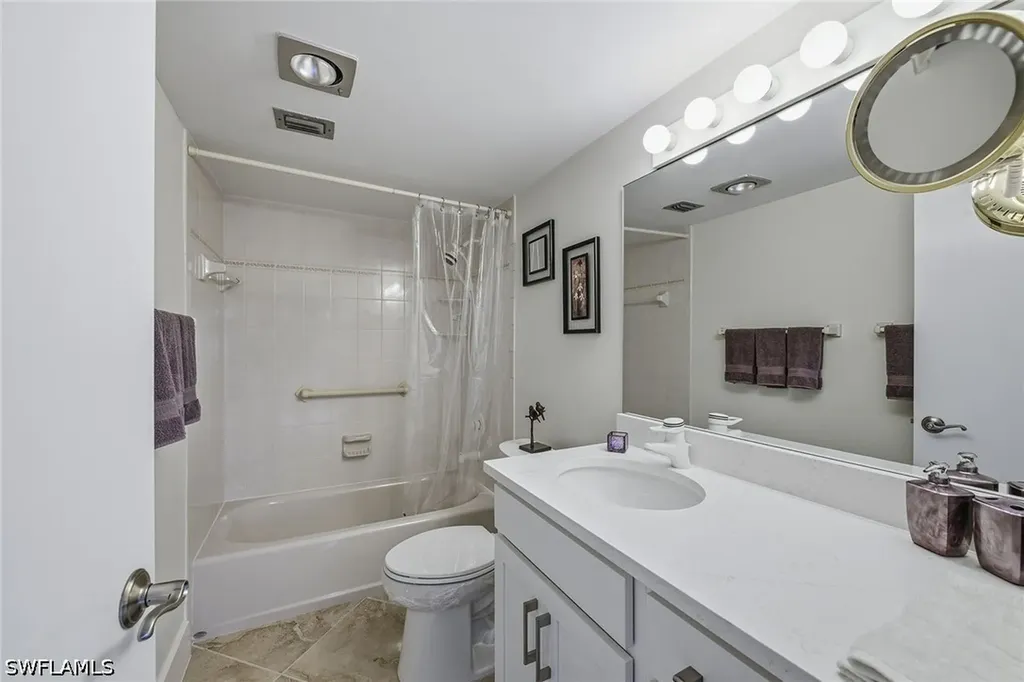3000 Gulf Shore Boulevard N Naples FL 34103