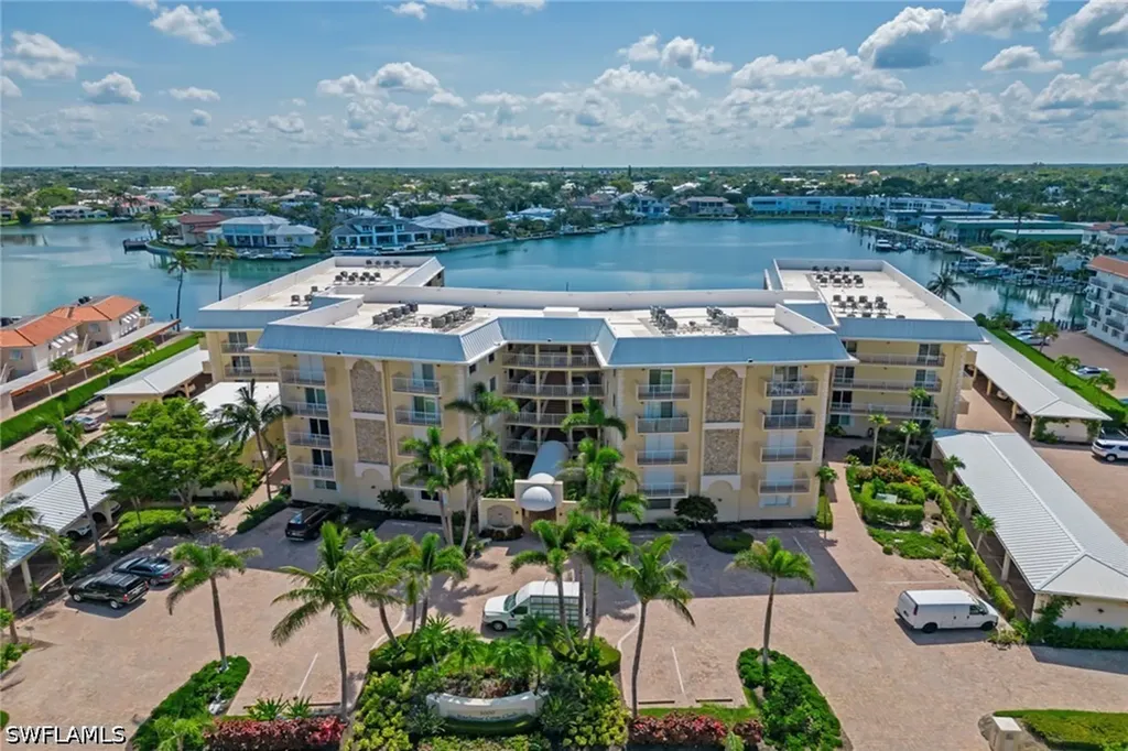 3000 Gulf Shore Boulevard N Naples FL 34103
