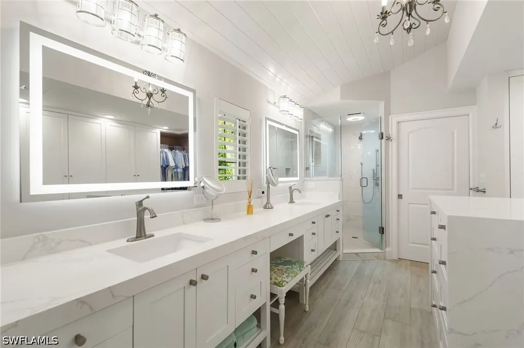 571 Neapolitan Lane Naples FL 34103