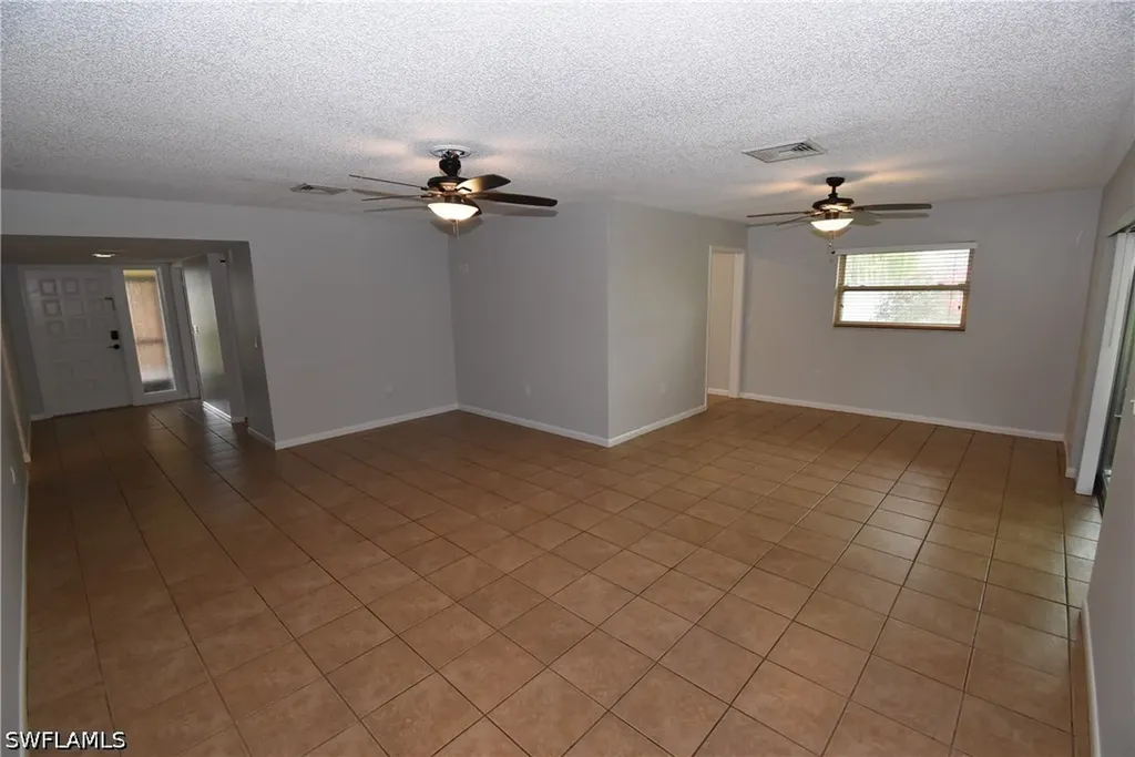 712 102nd Avenue N Naples FL 34108