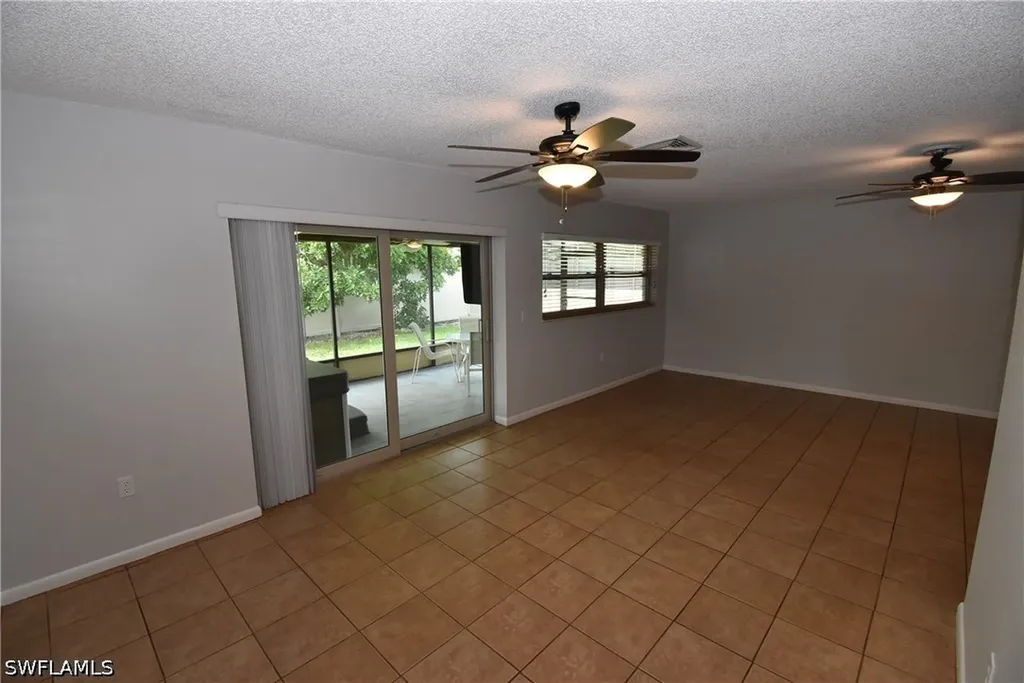 712 102nd Avenue N Naples FL 34108