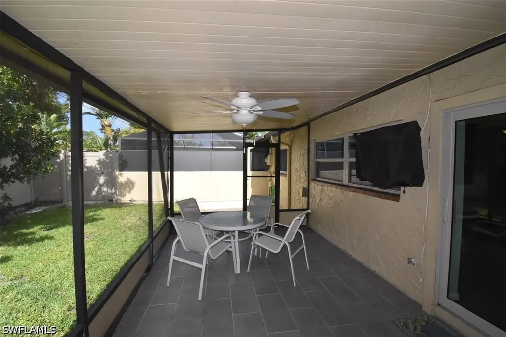 712 102nd Avenue N Naples FL 34108