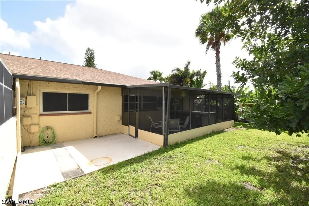 712 102nd Avenue N Naples FL 34108