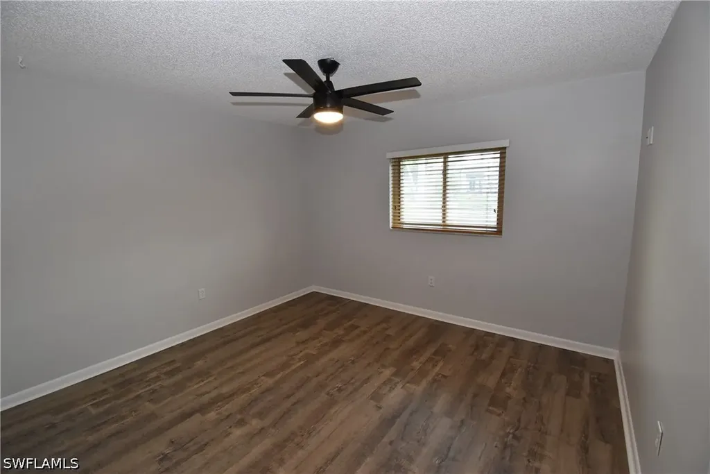 712 102nd Avenue N Naples FL 34108