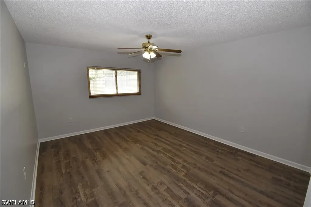 712 102nd Avenue N Naples FL 34108