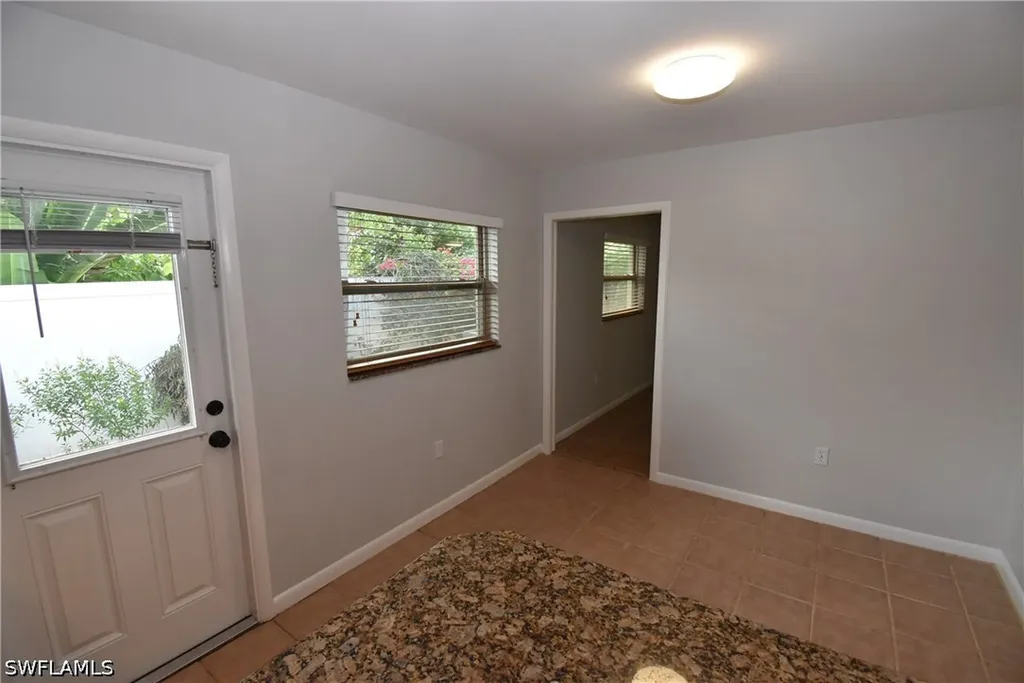 712 102nd Avenue N Naples FL 34108